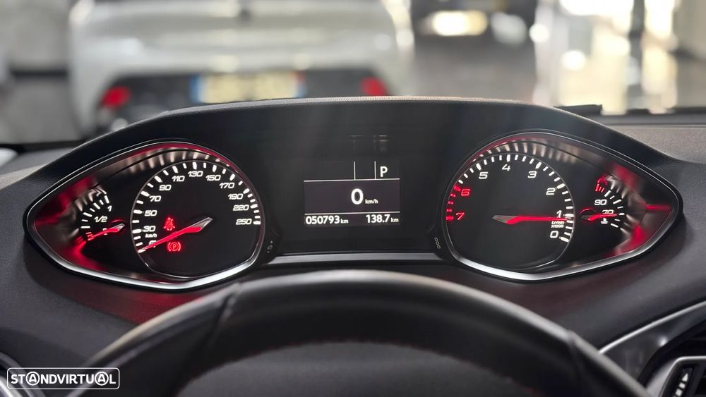 Peugeot 308 PureTech 130 GPF EAT8 Stop & Start Tech Edition - 22