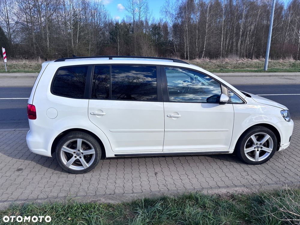 Volkswagen Touran 2.0 TDI DPF Comfortline - 4