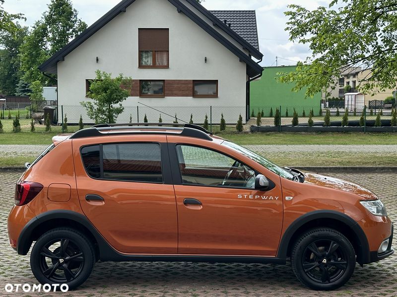 Dacia Sandero Stepway TCe 90 (S&S) Celebration - 7