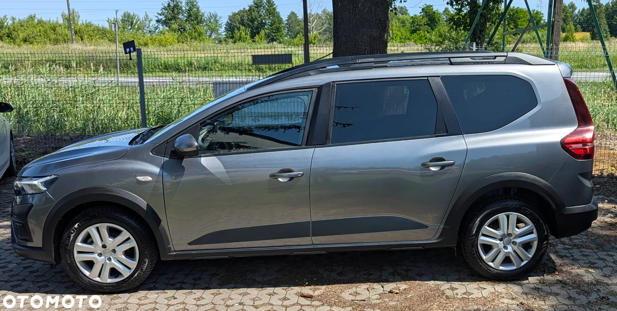 Dacia Jogger 1.0 TCe Essential 7os - 4