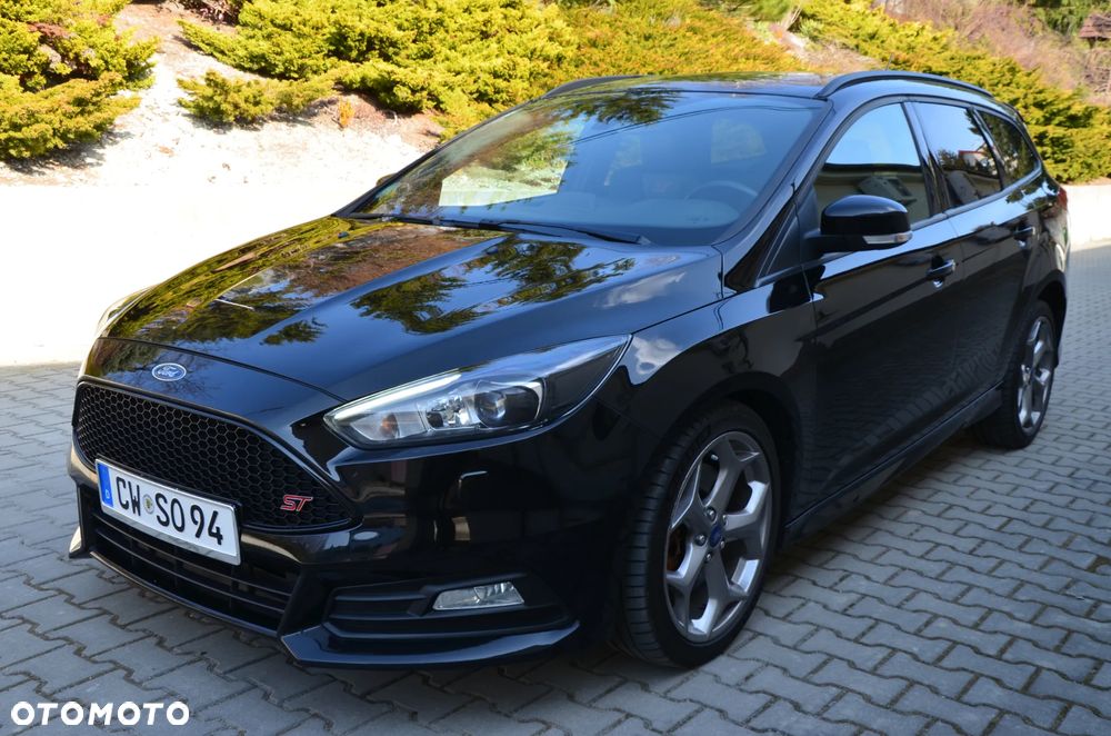 Ford Focus 2.0 TDCi ST mit Leder-Exclusiv-Paket - 27