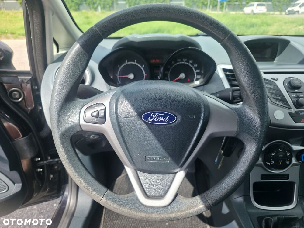 Ford Fiesta - 16