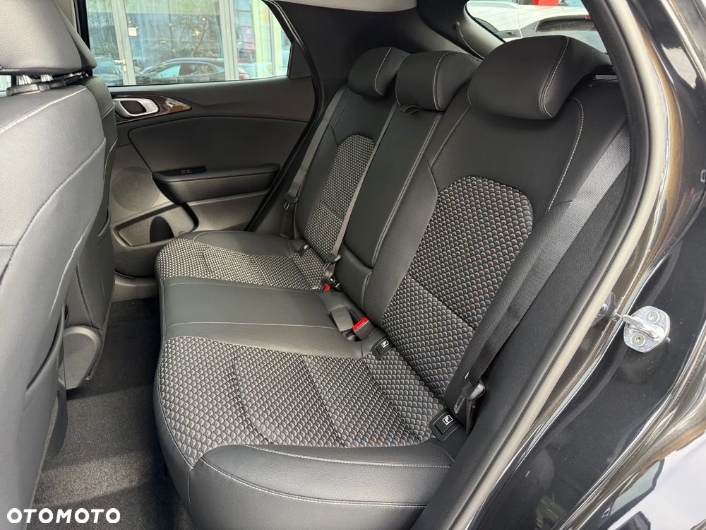 Kia XCeed 1.6 T-GDI Business Line DCT - 21