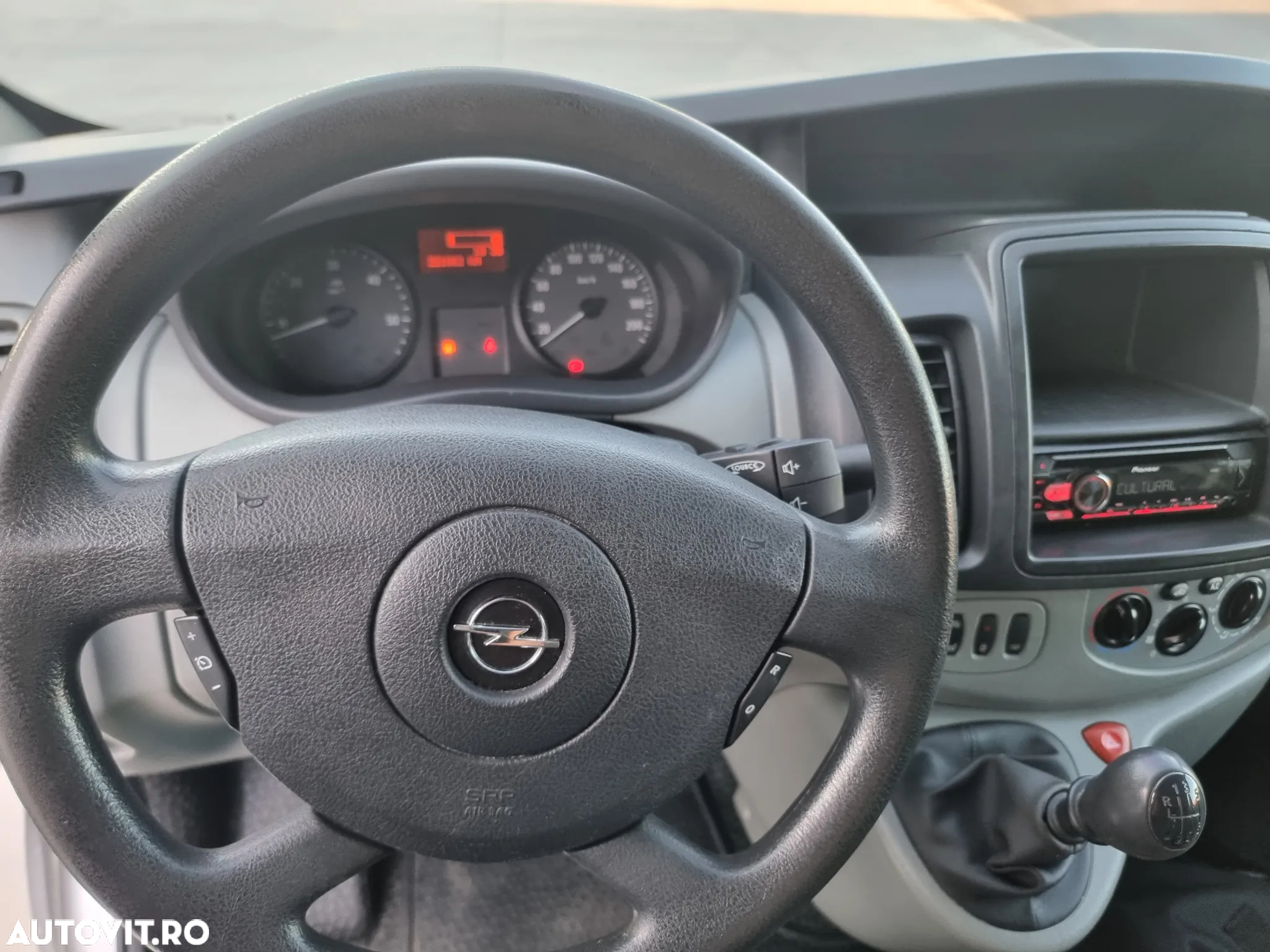 Opel Vivaro Combi 2.0 CDTI LWB EURO5 - 9