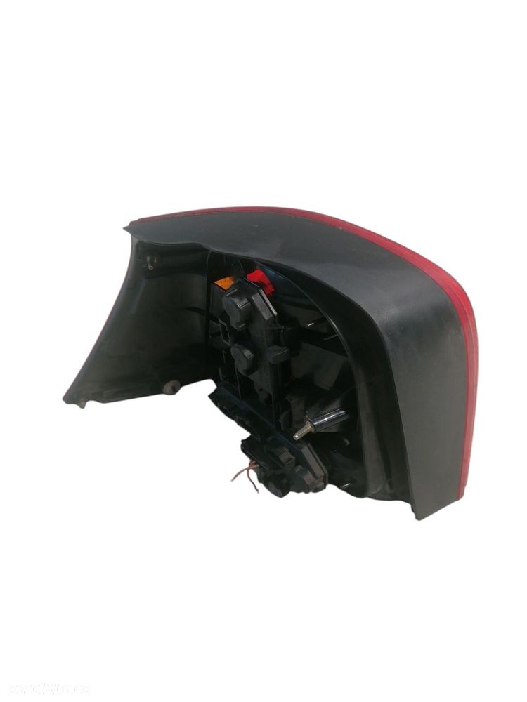 LAMPA PRAWA TYLNA TYŁ VW GOLF IV LAMPA PRAWA TYLNA TYŁ - 3