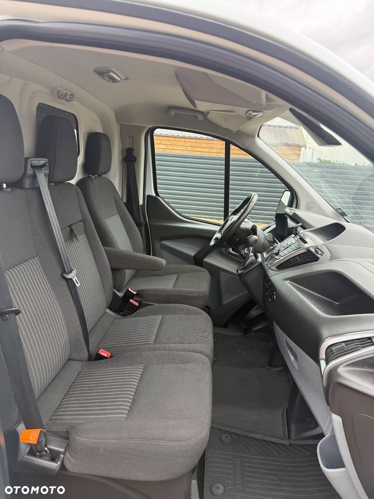 Ford Transit Custom - 15