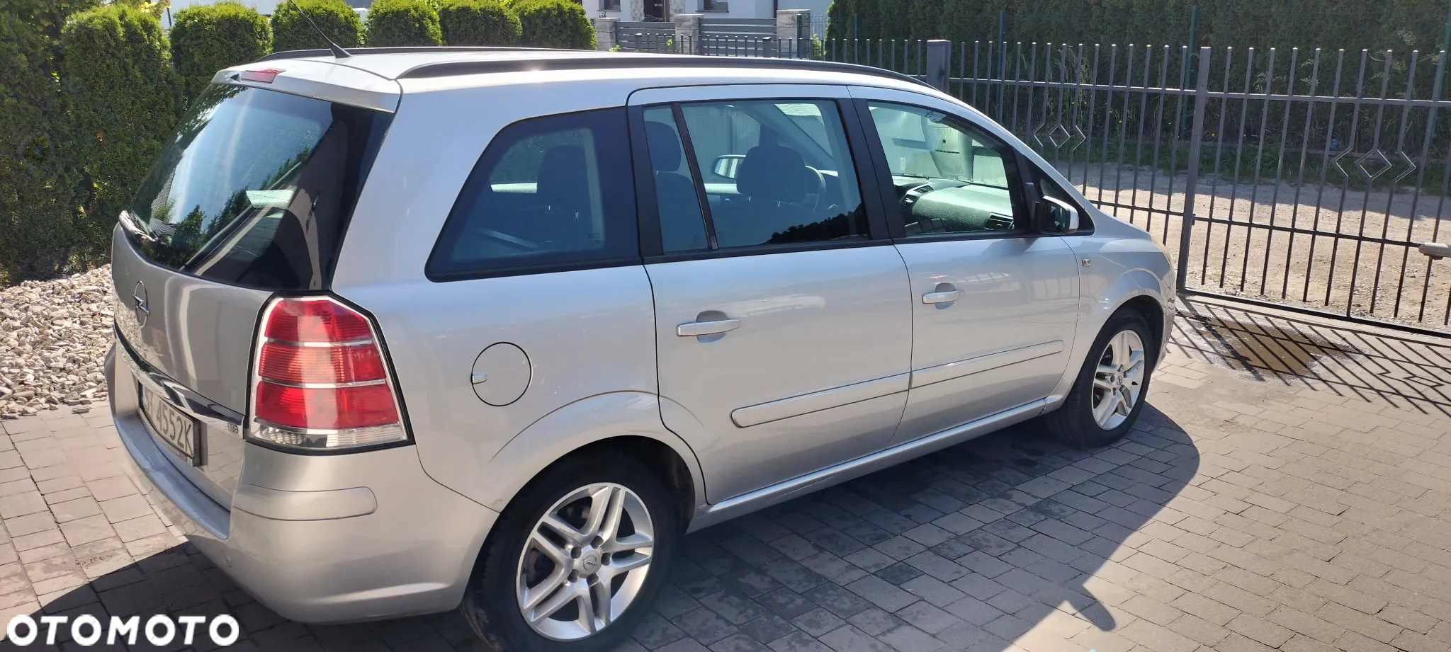 Opel Zafira - 8