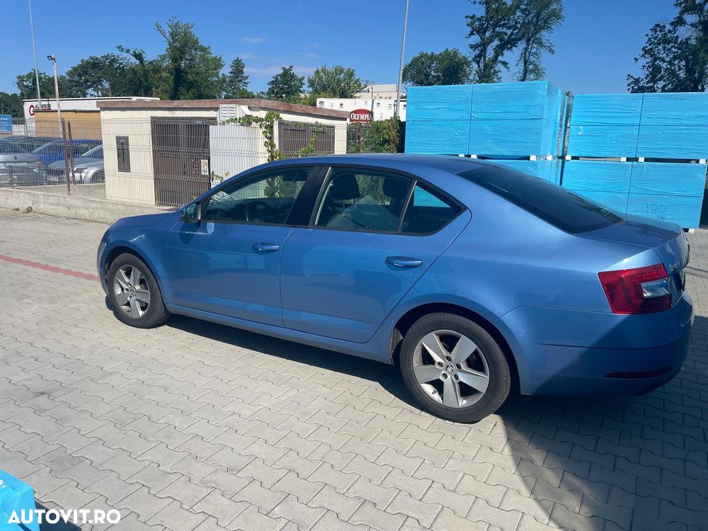 Skoda Octavia 1.6 TDI Ambition - 2