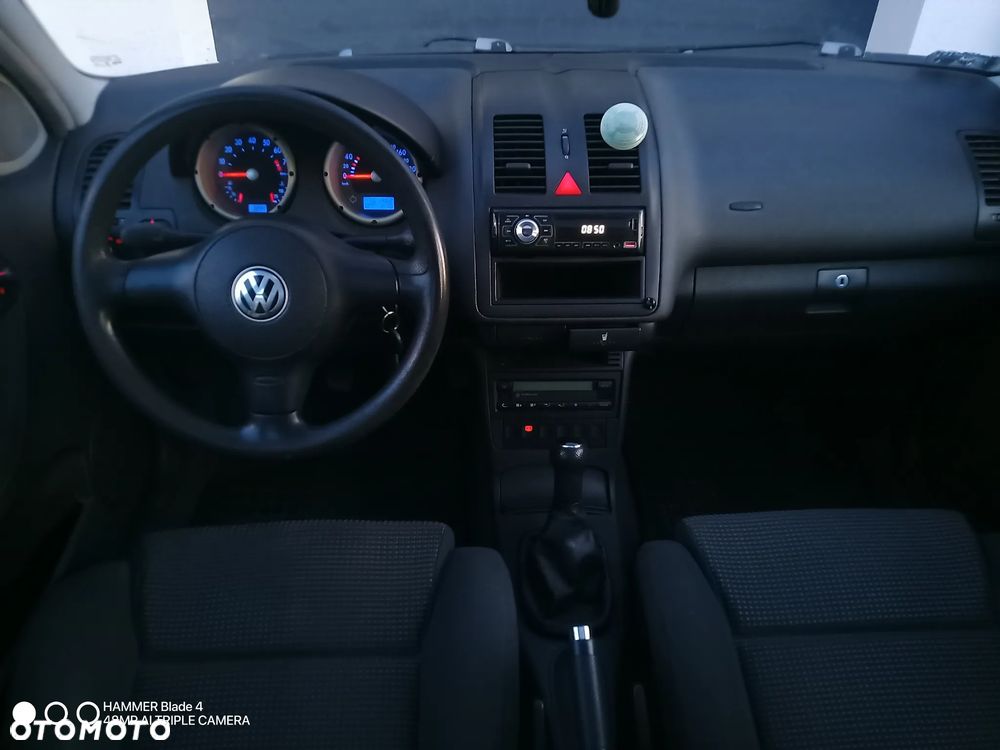 Volkswagen Polo 1.4 16V Comfortline - 12