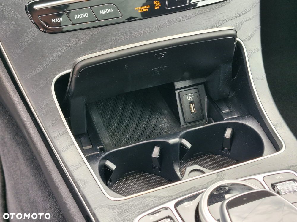 Mercedes-Benz Klasa C 200 4MATIC 9G-TRONIC - 28
