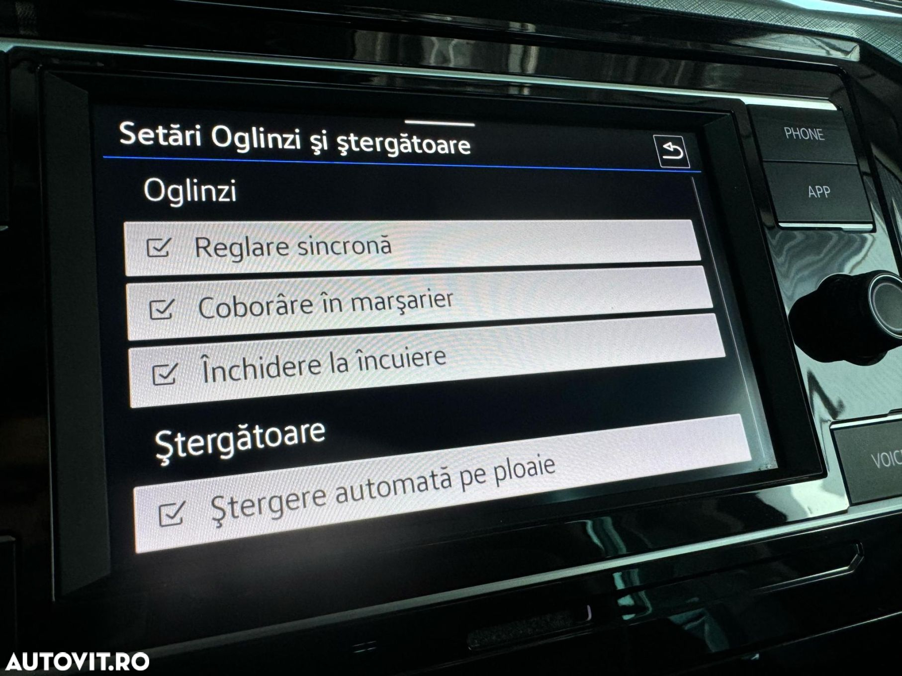 Volkswagen Passat 2.0 TDI DSG Comfortline - 28