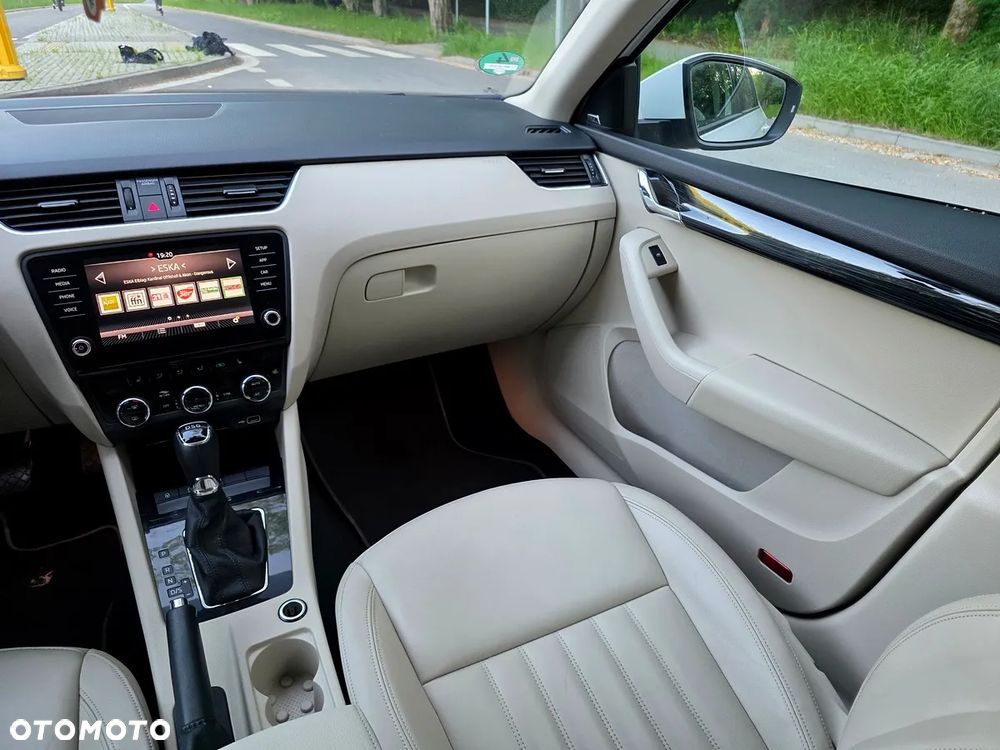 Skoda Octavia 2.0 TDI Style DSG - 7