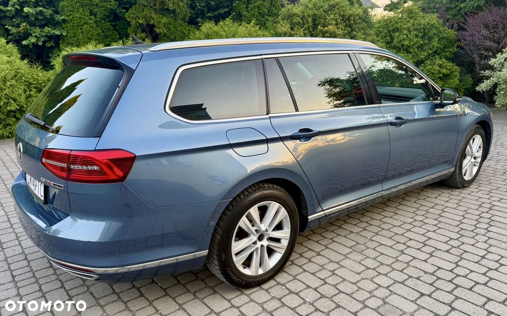 Volkswagen Passat 2.0 TDI Bi-Turbo BMT 4Mot Highline DSG - 17