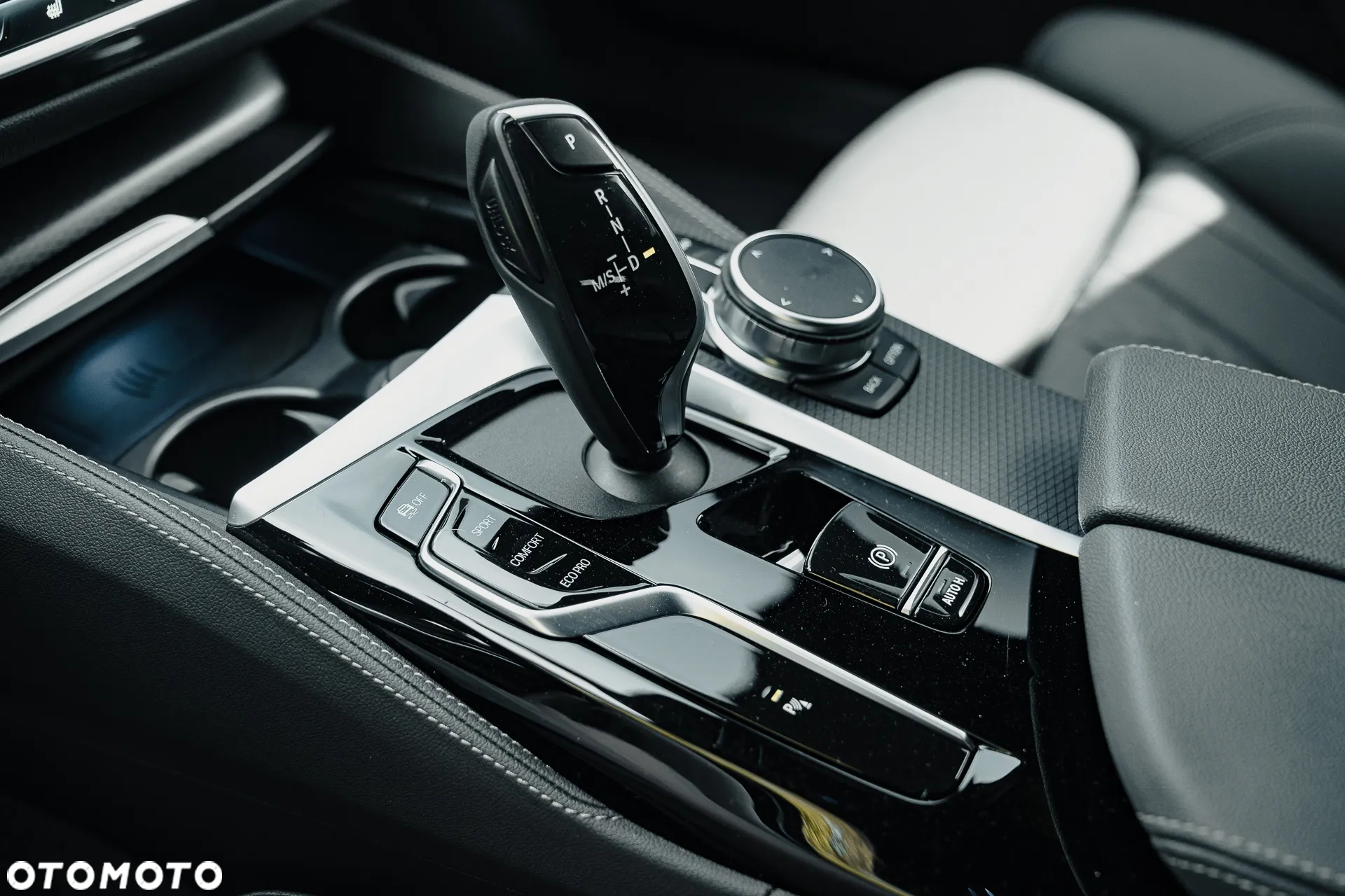 BMW Seria 5 520d xDrive Touring M Sport Edition - 21