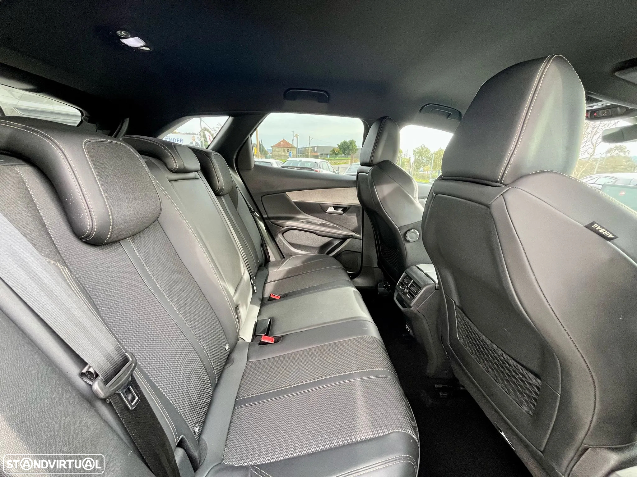 Peugeot 3008 1.2 PureTech GT EAT8 - 11