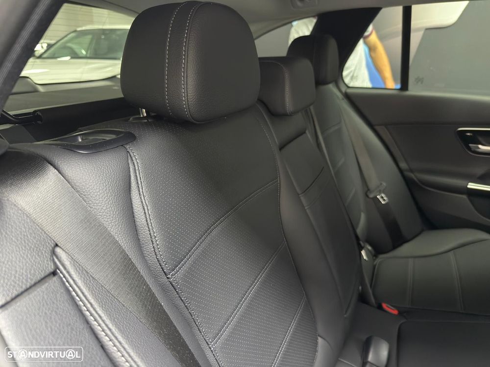 Mercedes-Benz C 300 e Avantgarde - 56