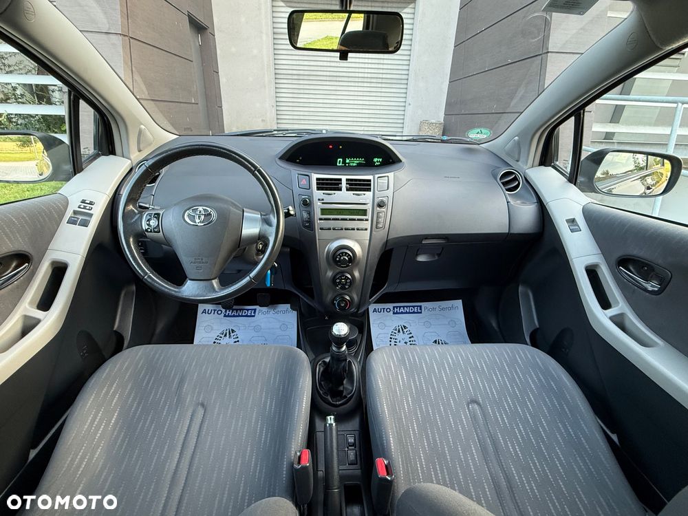 Toyota Yaris 1.33 Sol - 19