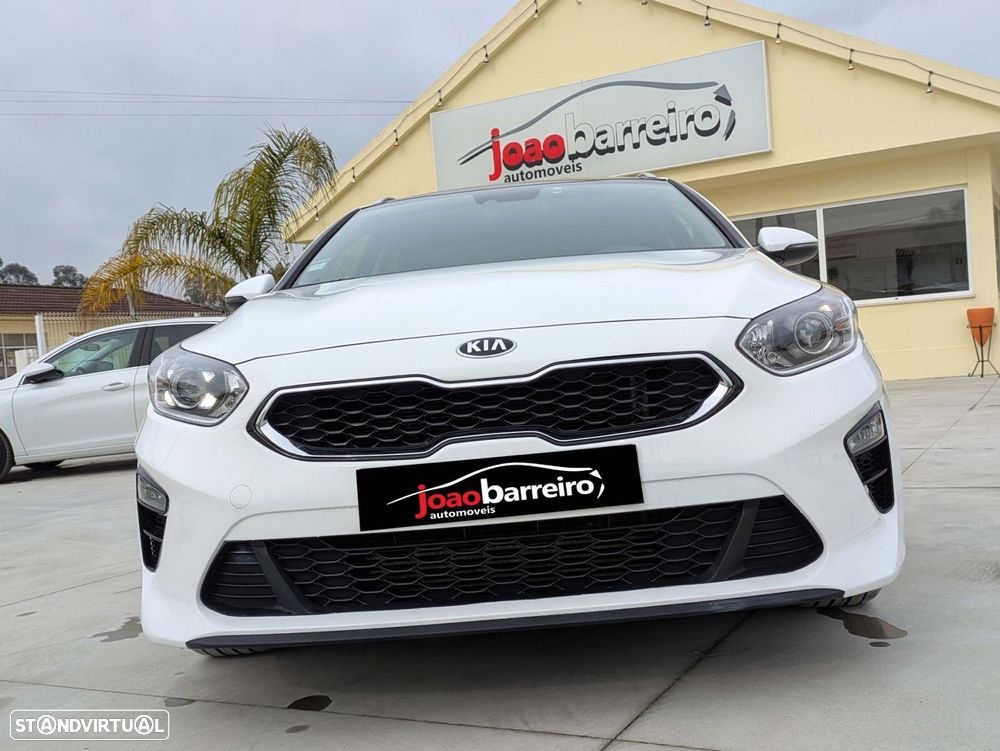 Kia Ceed SW 1.6 CRDi MHEV Drive+SRF - 2