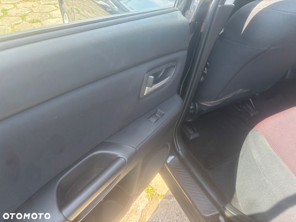 Mazda 3 1.6 Sport Active - 19