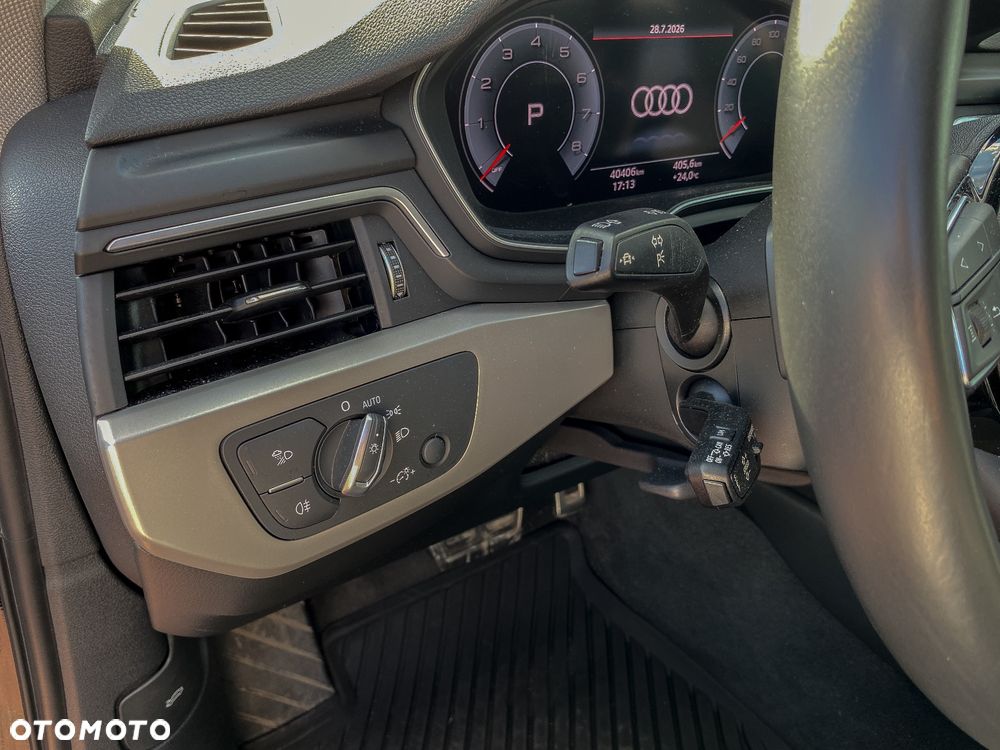 Audi A4 Limousine - 11