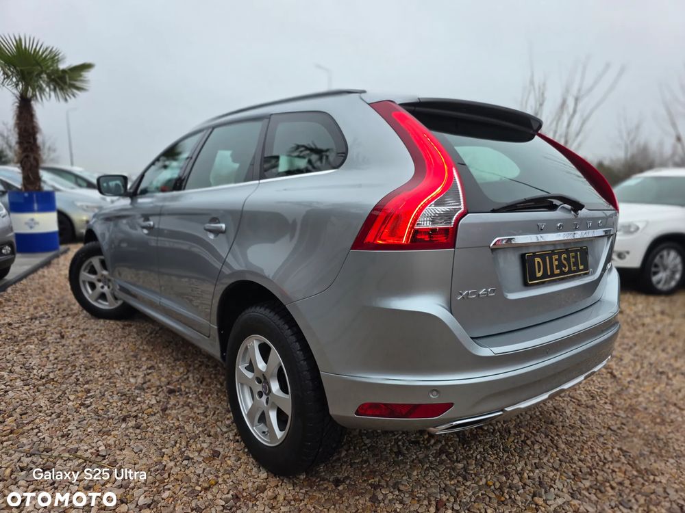 Volvo XC 60 D4 Momentum - 16