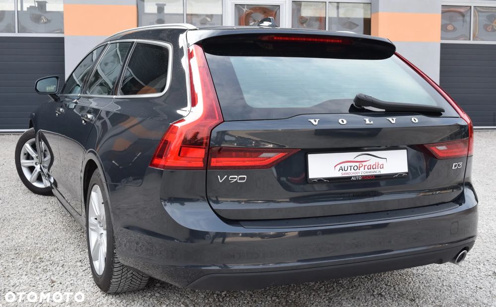 Volvo V90 D3 Momentum Pro - 8
