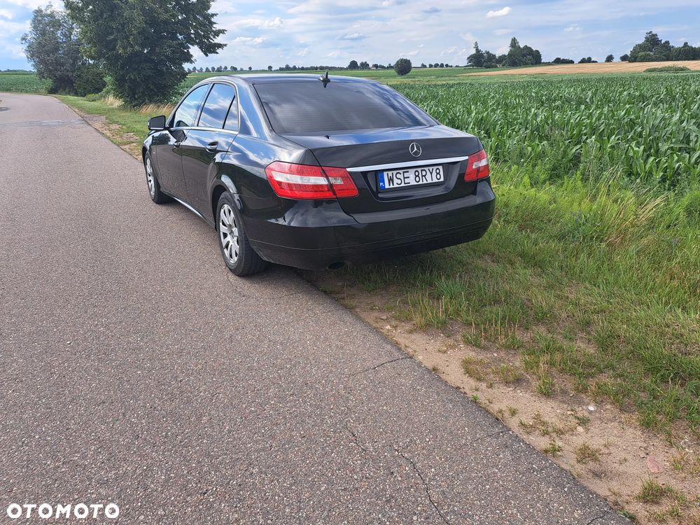 Mercedes-Benz Klasa E 200 CGI BlueEffICIENCY - 7