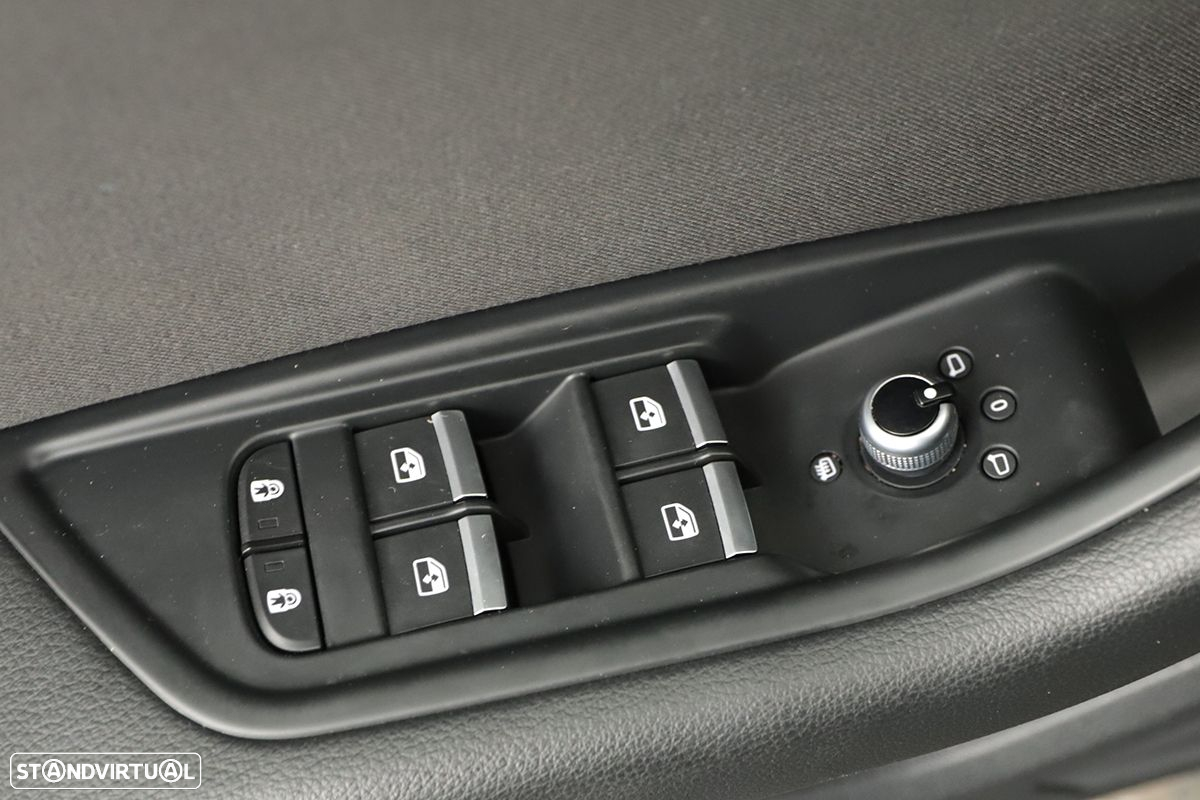 Audi A4 30 TDI S tronic - 20