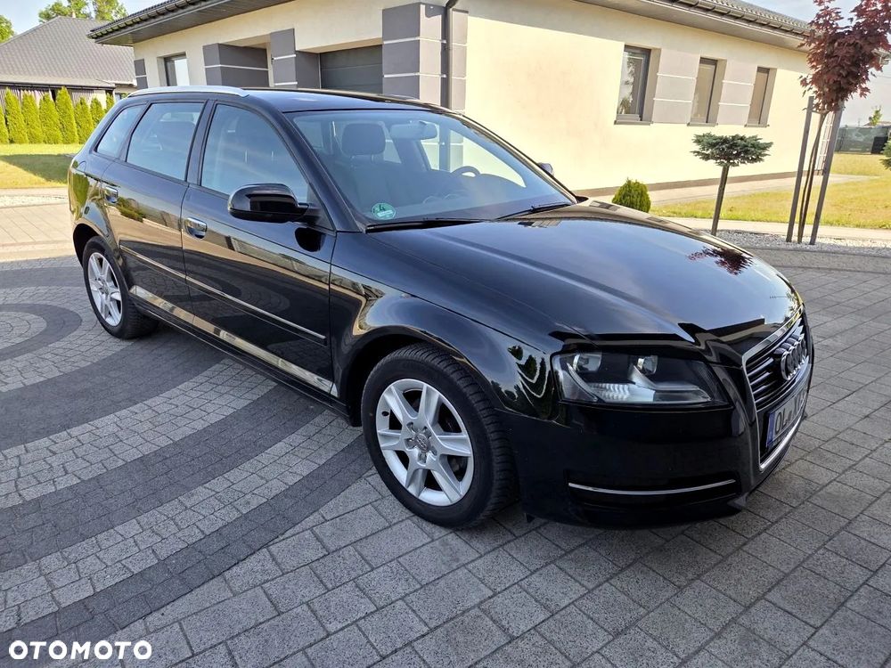 Audi A3 Sportback - 3