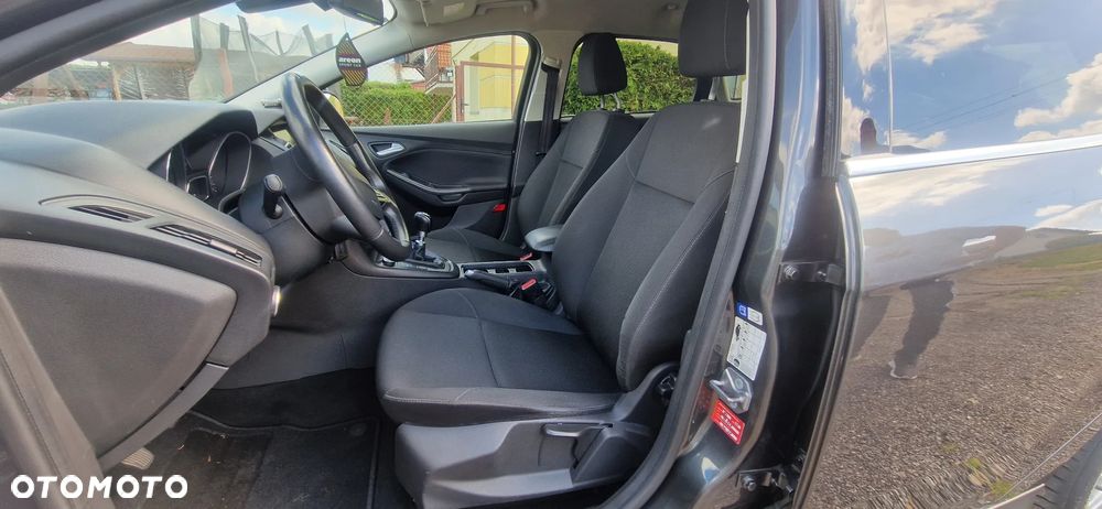 Ford Focus 1.0 EcoBoost STart-Stopp-System TITANIUM DESIGN - 26