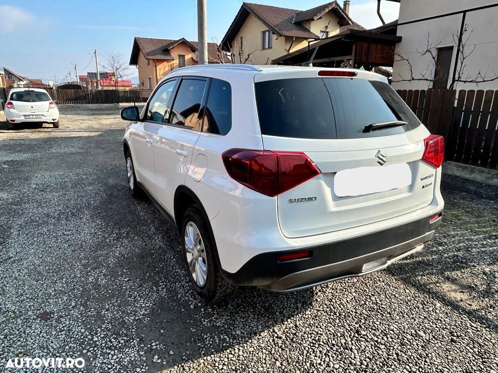 Suzuki Vitara 1.4 Boosterjet MHEV Passion - 4