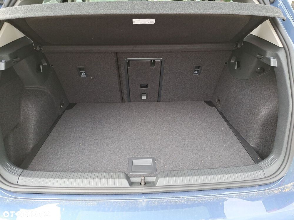Volkswagen Golf - 18