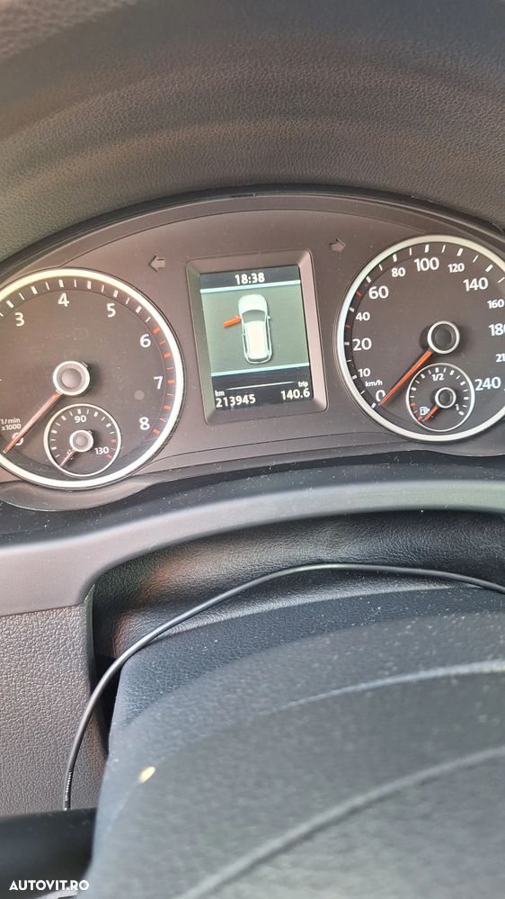 Volkswagen Tiguan - 2