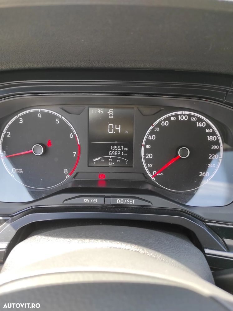 Volkswagen Polo - 1