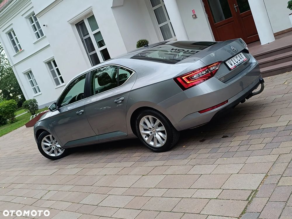 Skoda Superb 1.4 TSI ACT DSG Ambition - 11