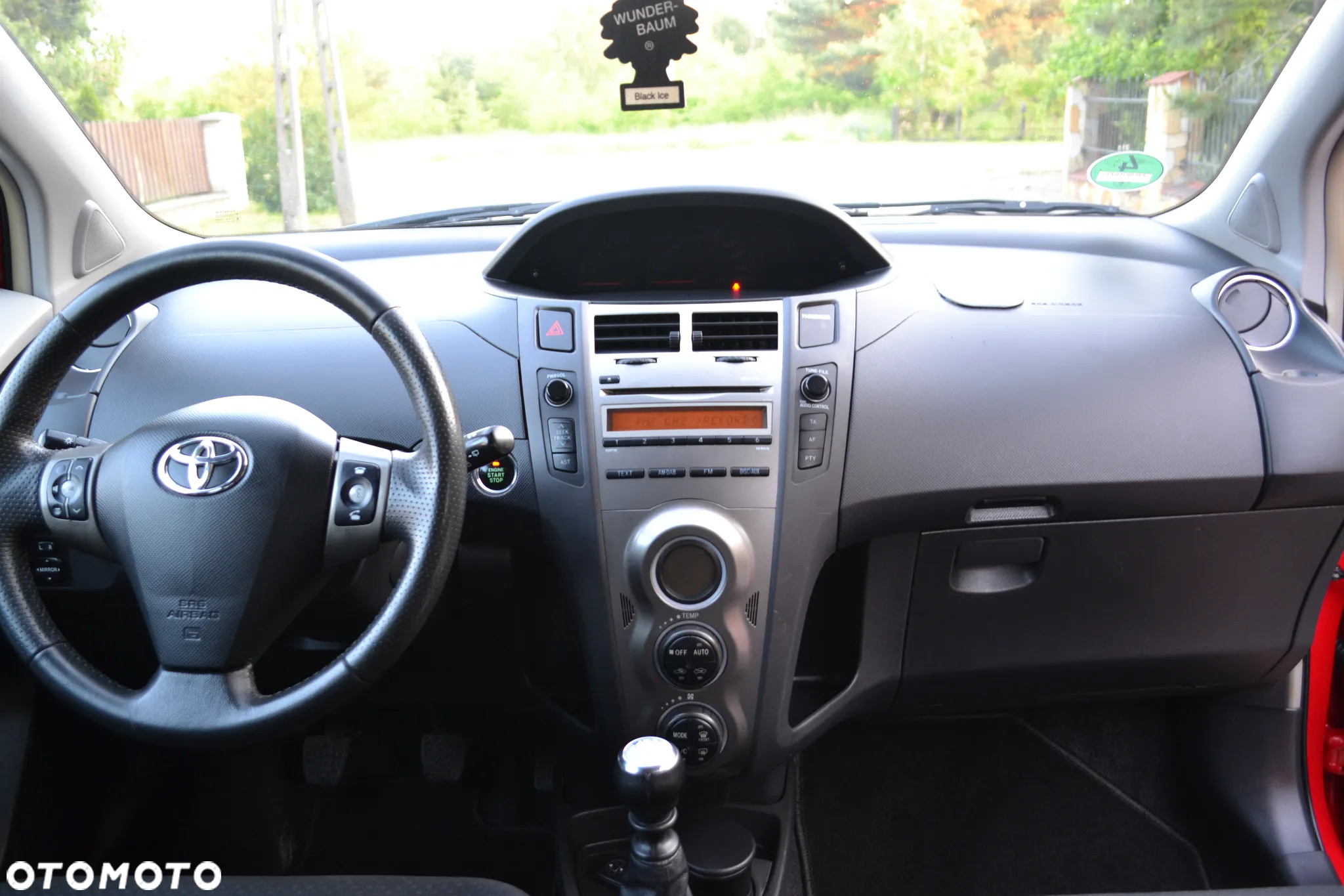 Toyota Yaris - 15