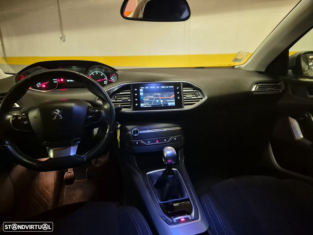 Peugeot 308 SW e-HDi 115 Stop & Start Allure - 27