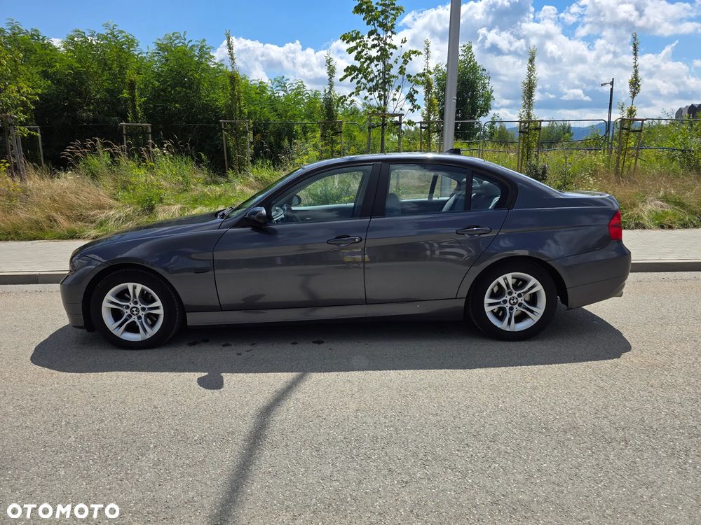 BMW Seria 3 318i - 7