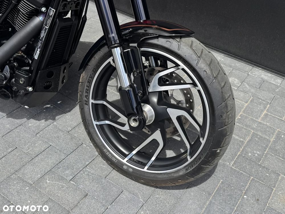 Harley-Davidson Softail Sport Glide - 16