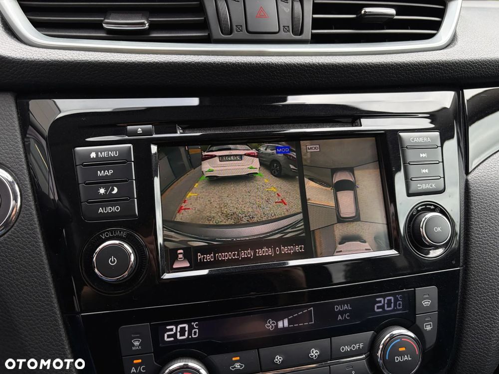 Nissan Qashqai 1.3 DIG-T N-Connecta DCT - 26