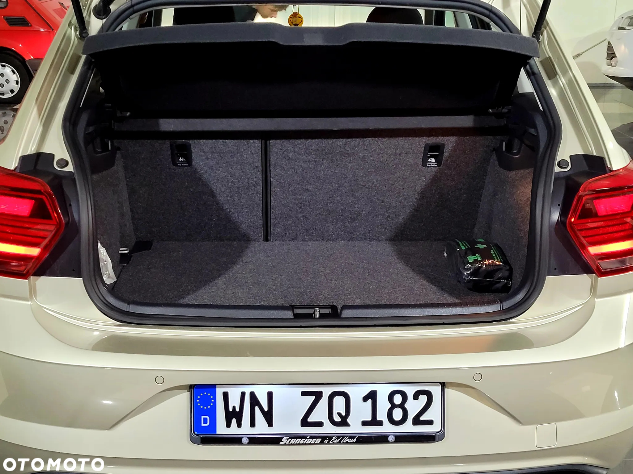 Volkswagen Polo 1.0 Comfortline - 14