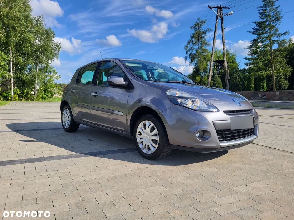 Renault Clio 1.2 16V Alize - 17