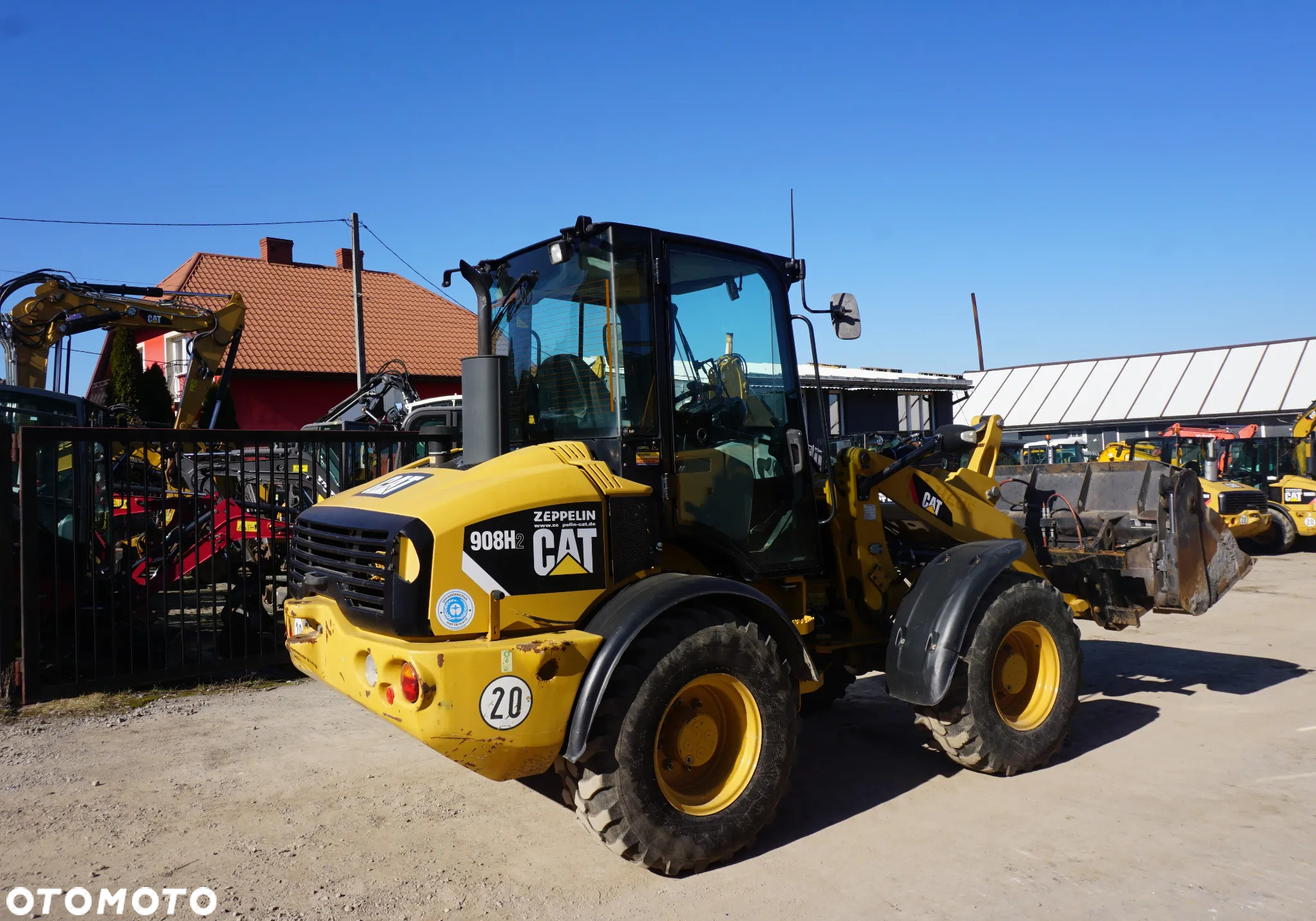 Caterpillar CAT 908 H2 - 4