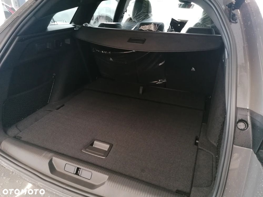 Peugeot 308 1.2 mHEV GT S&S e-DCS6 - 8