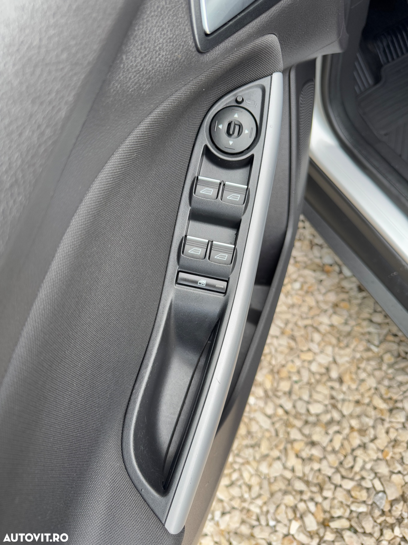 Ford Focus - 12