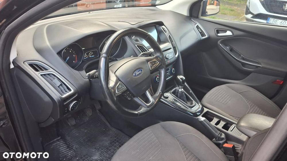 Ford Focus - 12