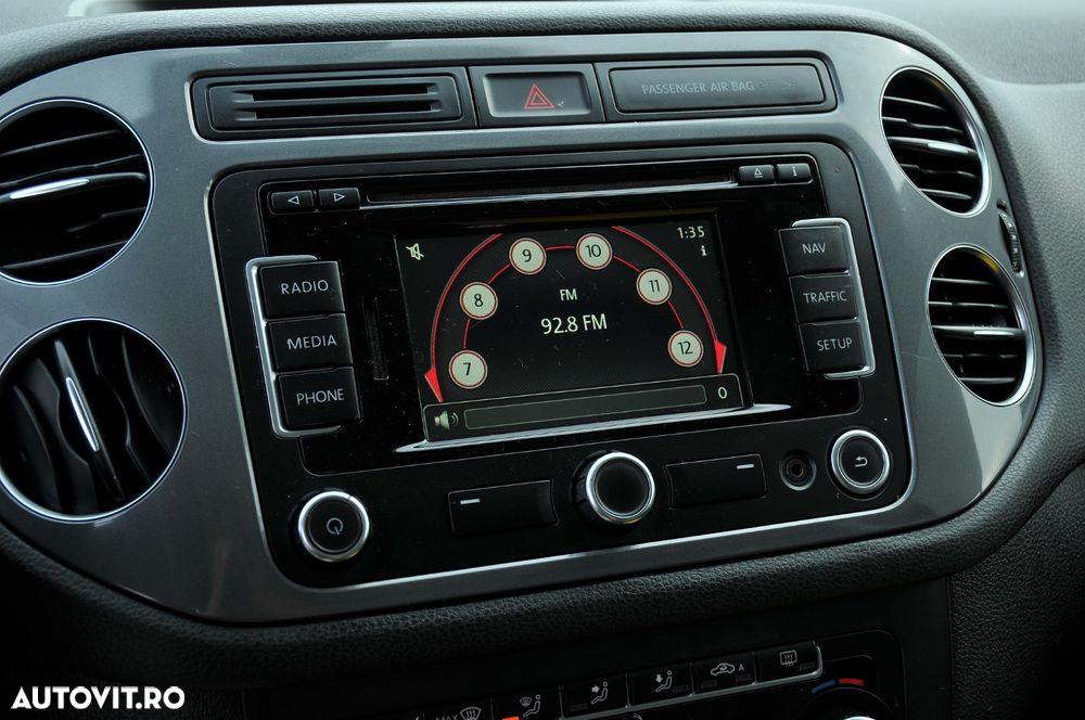 Volkswagen Tiguan - 13