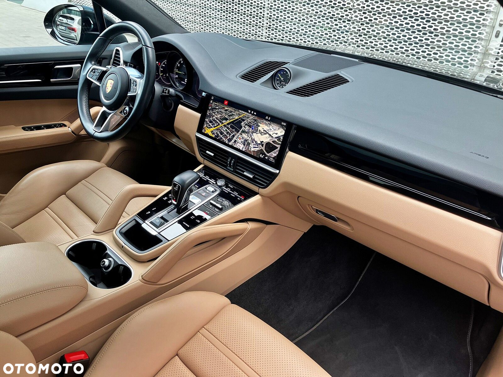 Porsche Cayenne - 28