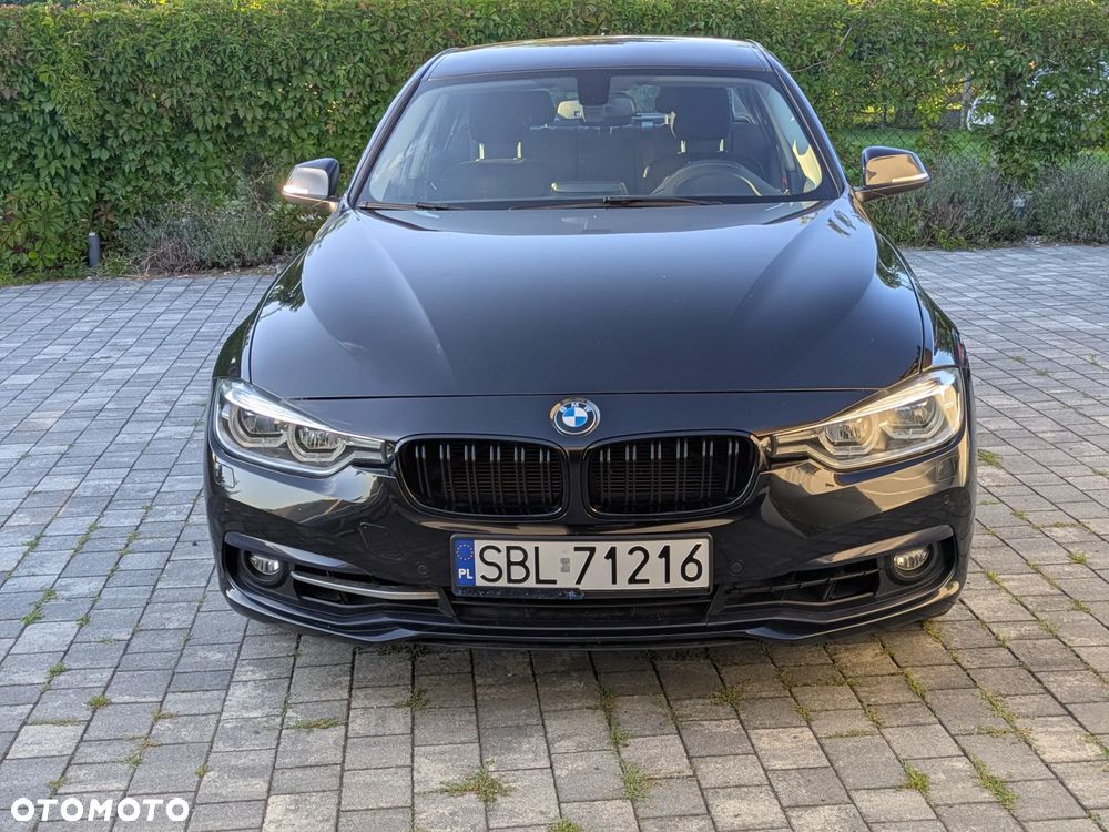 BMW Seria 3 318i - 1