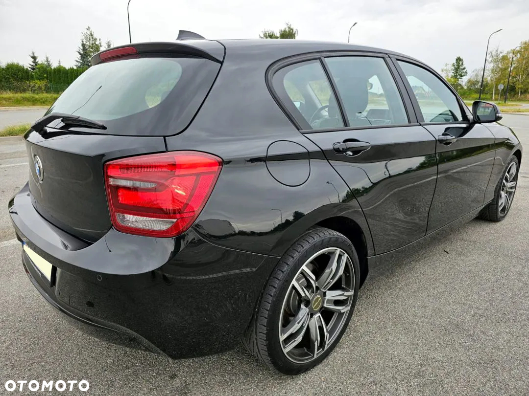 BMW Seria 1 114i - 32